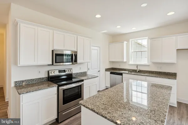 $382,900 | 2657 Victorian Drive, Dover, PA 17315