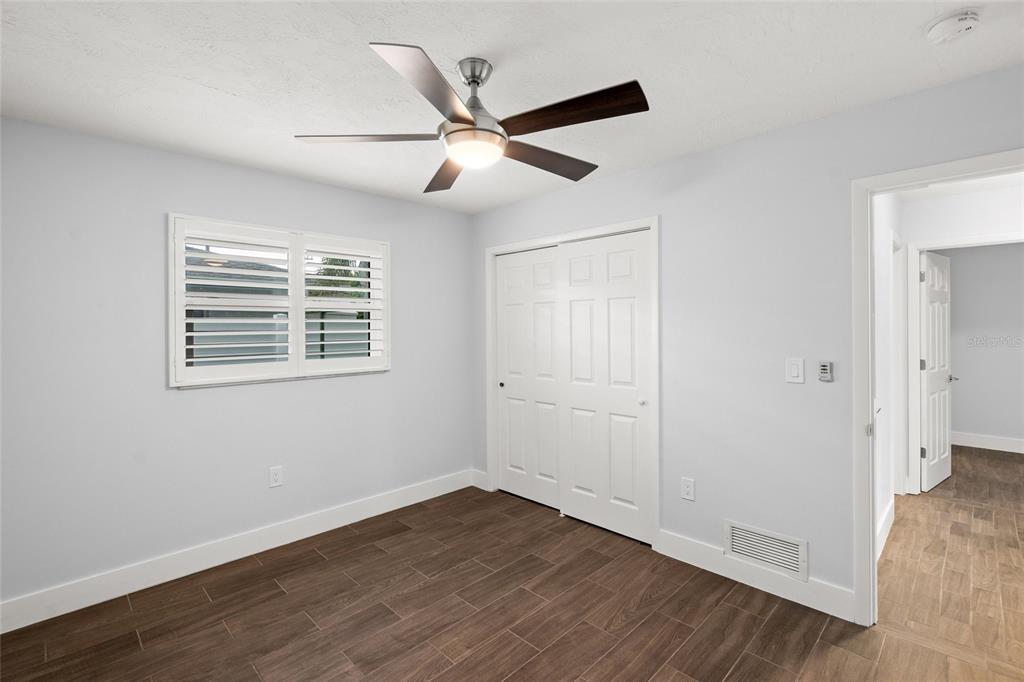 3405 South Lockwood Ridge Road Sarasota, FL 34239 - Photo 28 of 43