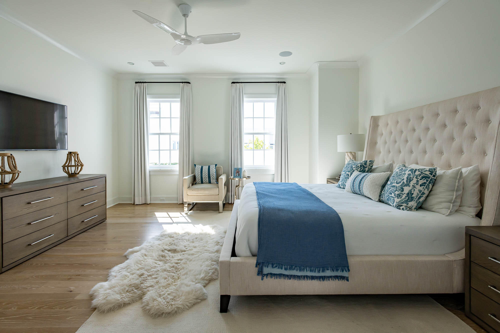 24 Sea Star Ct Inlet Beach Inlet Beach, FL 32461 - Photo 39 of 63 a spacious bedroom with a bed and a couch