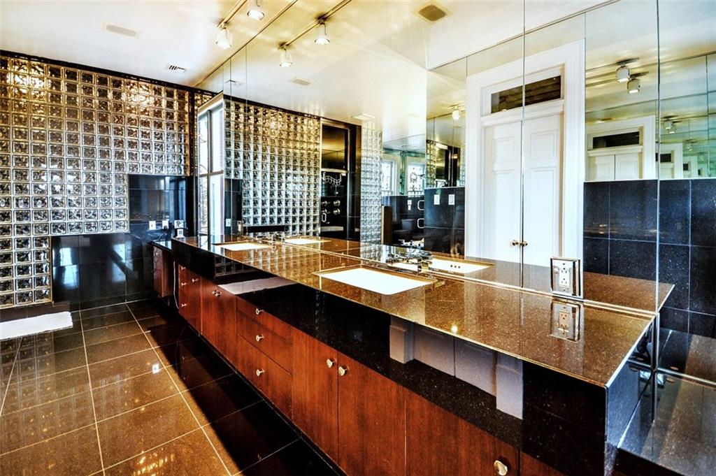 5435 Dunmoyle Street Pittsburgh, PA 15232 - Photo 14 of 25