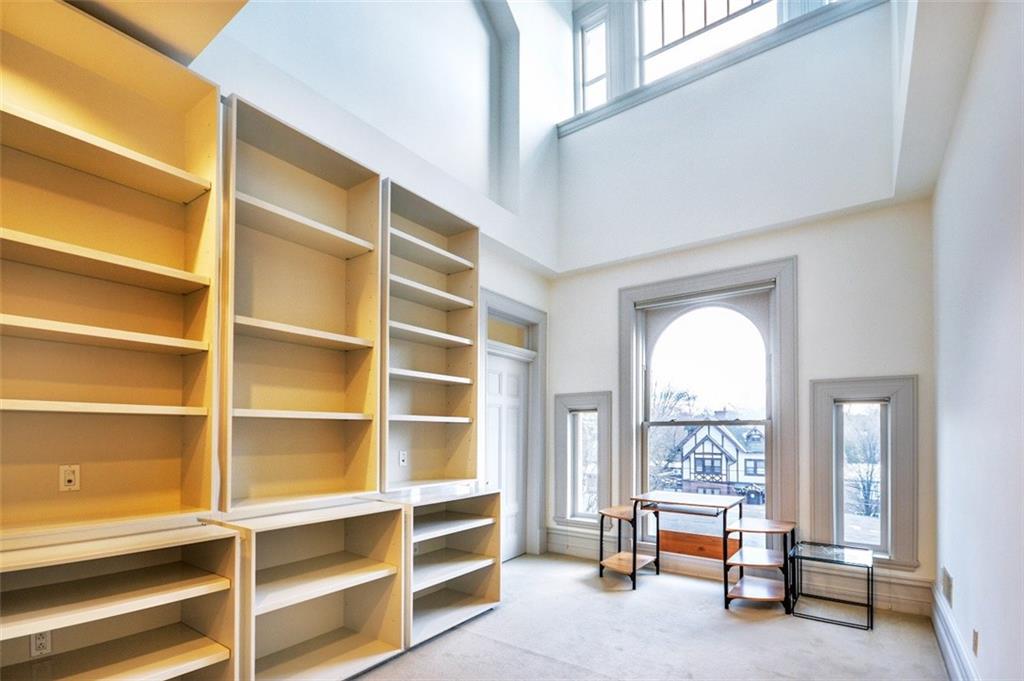 5435 Dunmoyle Street Pittsburgh, PA 15232 - Photo 16 of 25