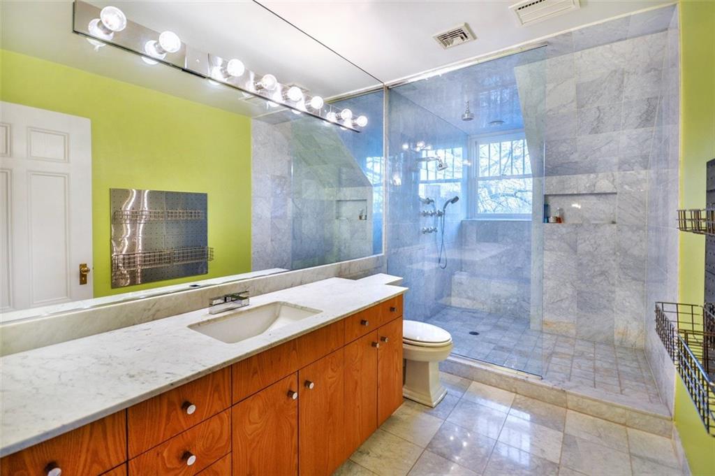 5435 Dunmoyle Street Pittsburgh, PA 15232 - Photo 17 of 25