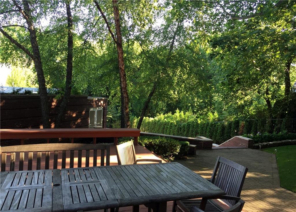 5435 Dunmoyle Street Pittsburgh, PA 15232 - Photo 3 of 25