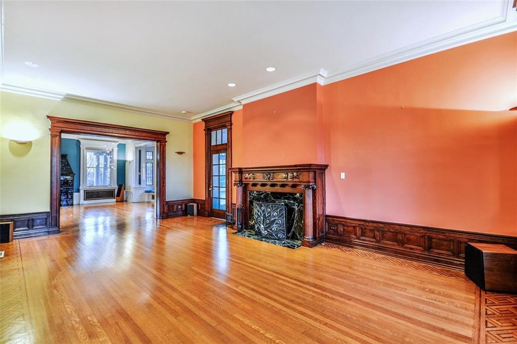 5435 Dunmoyle Street Pittsburgh, PA 15232 - Photo 6 of 25