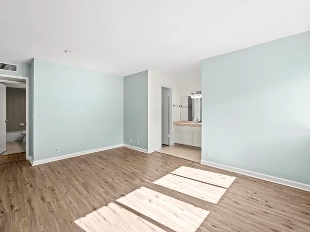 $4,150 | 2639 Pirineos Way, Unit 231, Carlsbad, CA 92009