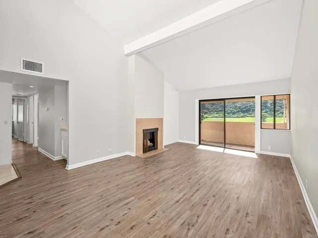 $4,150 | 2639 Pirineos Way, Unit 231, Carlsbad, CA 92009