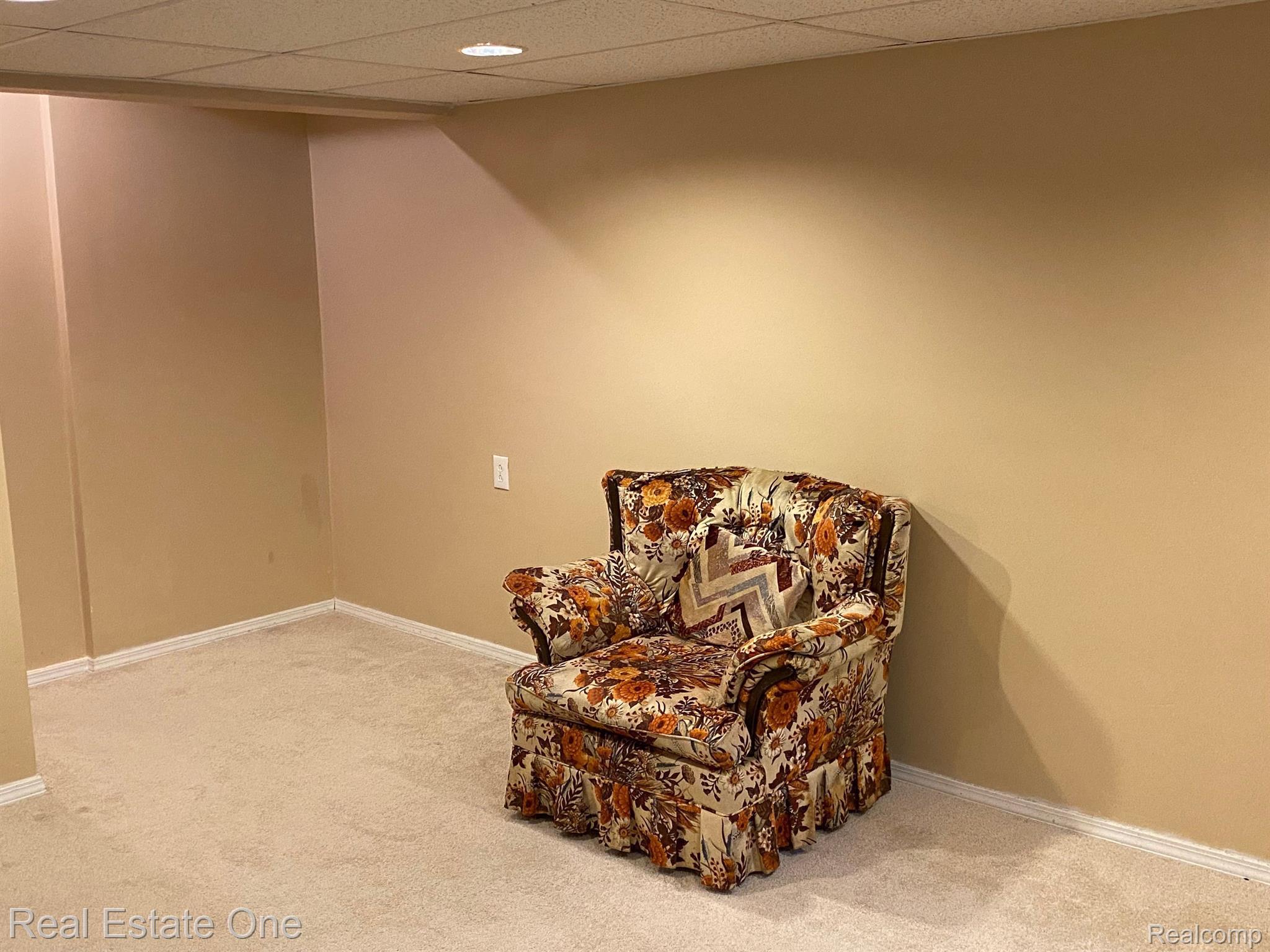 565 Buckingham Road Canton, MI 48188 - Photo 31 of 41 Gallery Image 31