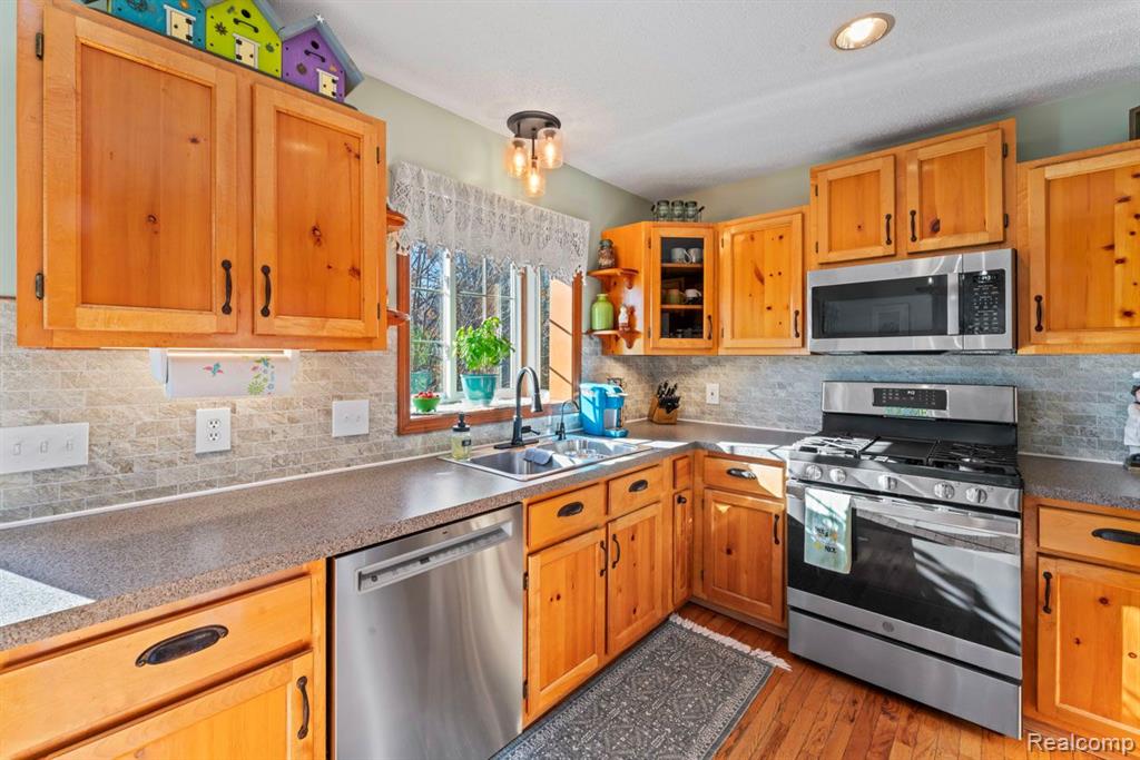 6510 Mertz Road Mayville, MI 48744 - Photo 16 of 34 Gallery Image 16