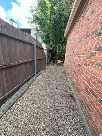 $2,000 | 2507 Plumgrove Circle, Arlington, TX 76006