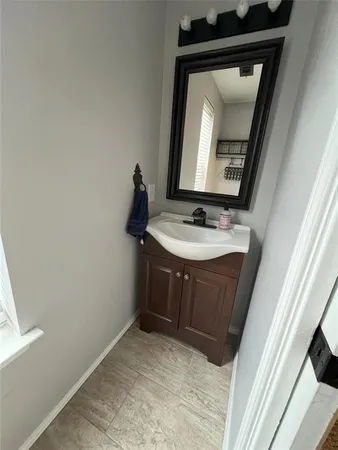 $2,000 | 2507 Plumgrove Circle, Arlington, TX 76006