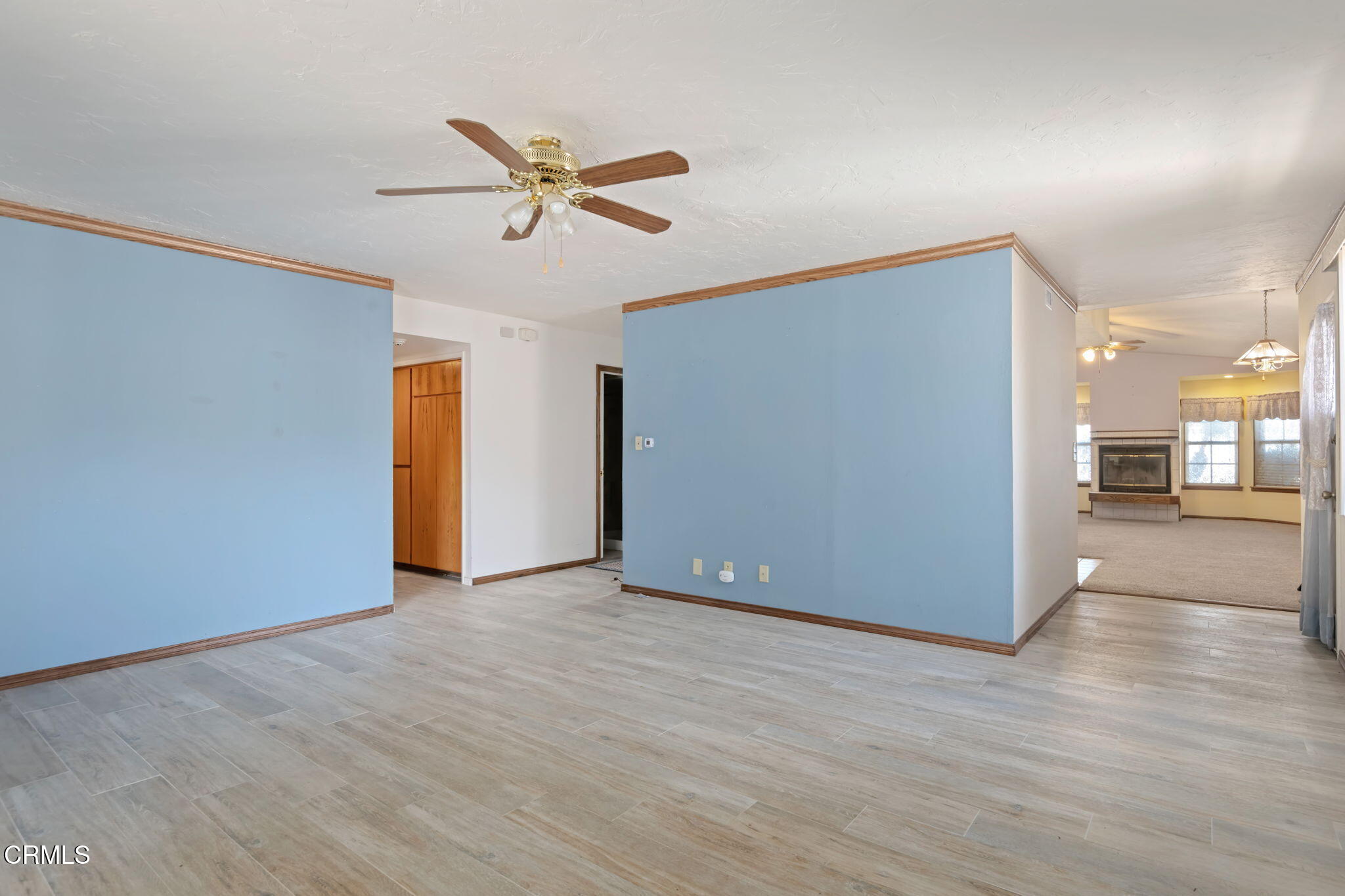 342 Colgate Street Santa Paula, CA 93060 - Photo 8 of 19 11 - Living Room
