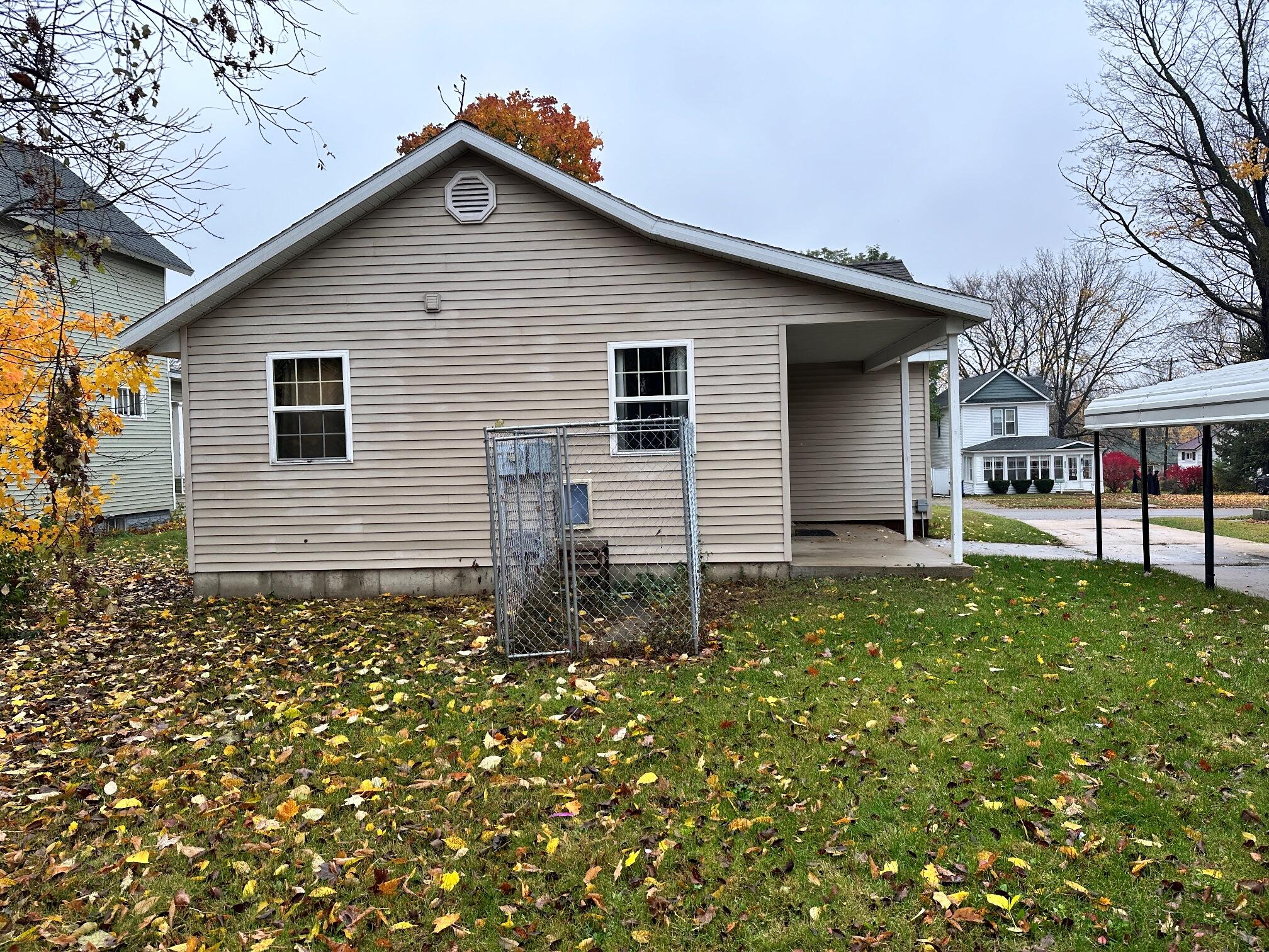 345 West Franklin Avenue Reed City, MI 49677 - Photo 1 of 15 IMG_1241