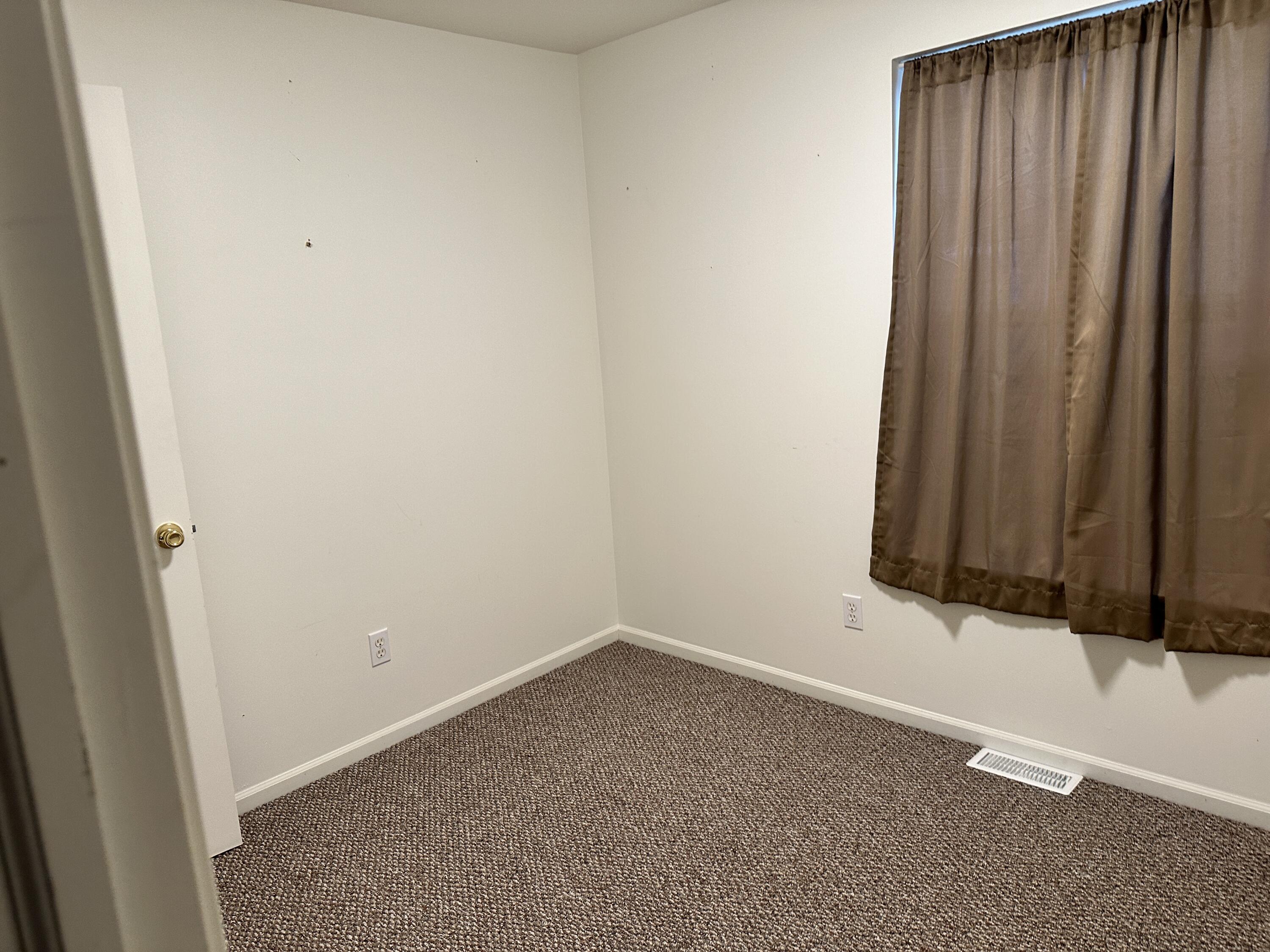345 West Franklin Avenue Reed City, MI 49677 - Photo 9 of 15 IMG_1252