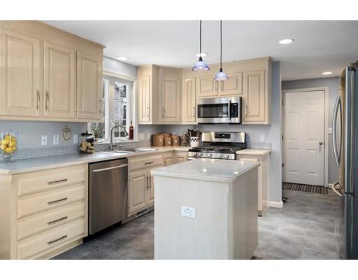 18 Roberta Road Blackstone, MA 01504 - Photo 5 of 29 Gallery Image 5