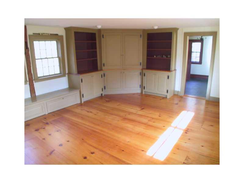 290 Yarmouth Road Gray, ME 04039 - Photo 33 of 33 Den/Family/Great Room.