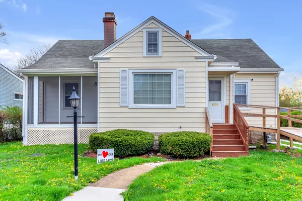 $275,000 | 5770 Jackson Street, Merrillville, IN 46410