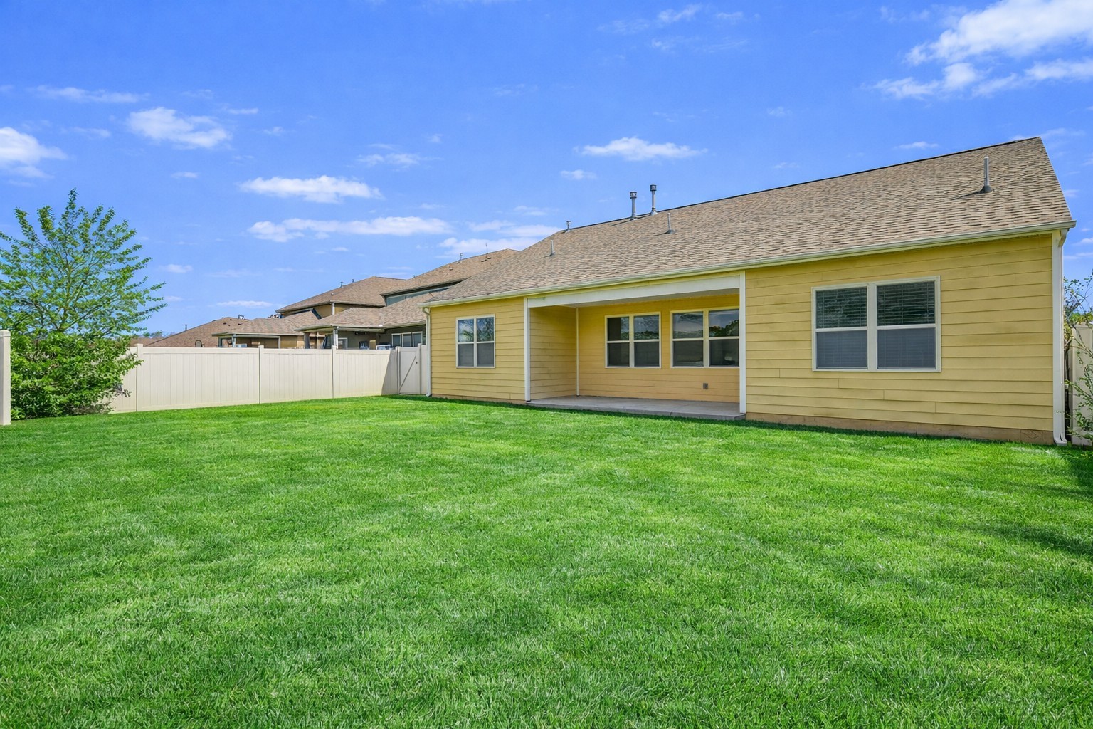 6515 Tulip Tree Drive Murfreesboro, TN 37128 - Photo 20 of 21 a view of a house with a backyard