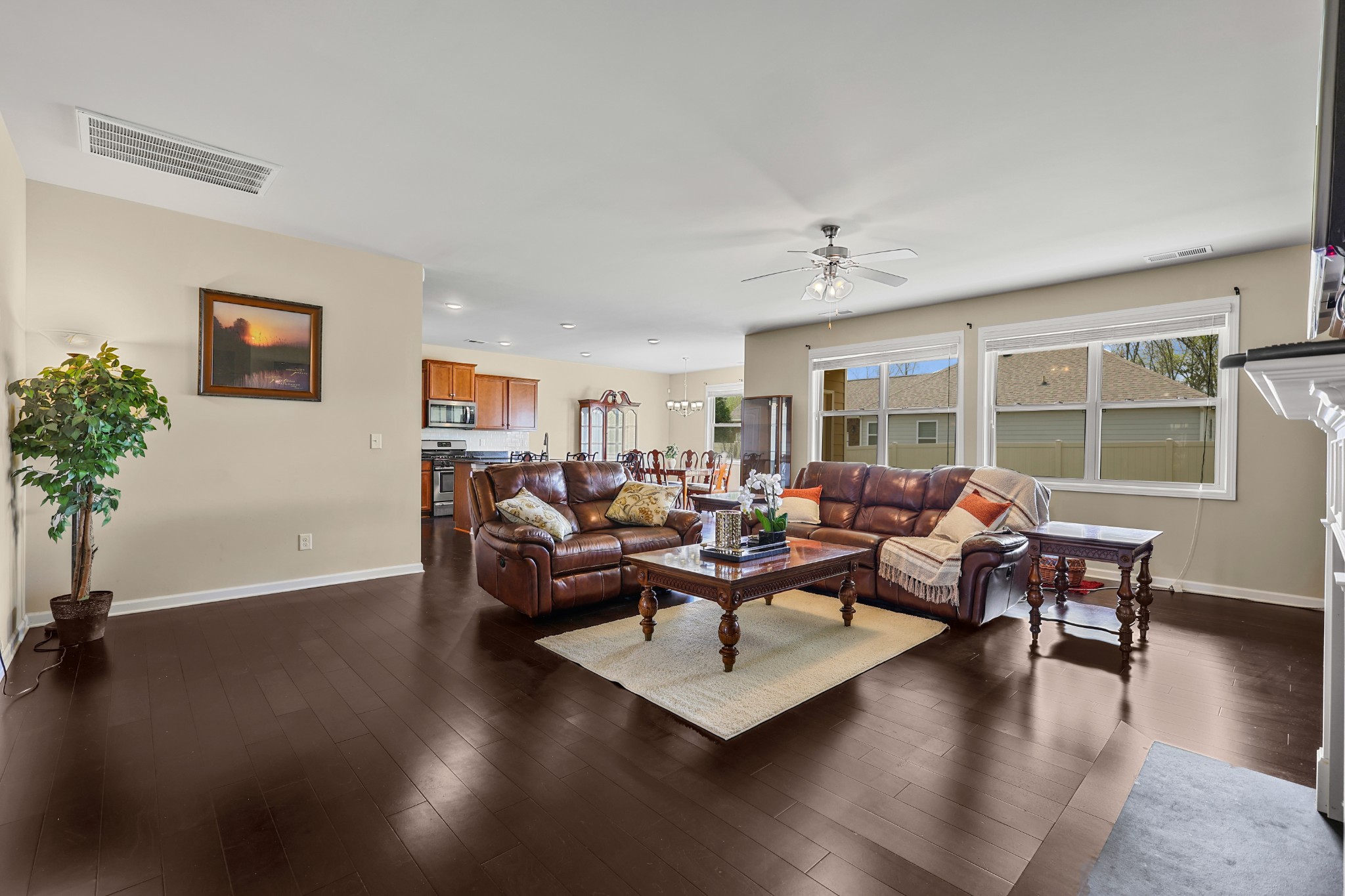 6515 Tulip Tree Drive Murfreesboro, TN 37128 - Photo 4 of 21 a living room with furniture and a potted plant