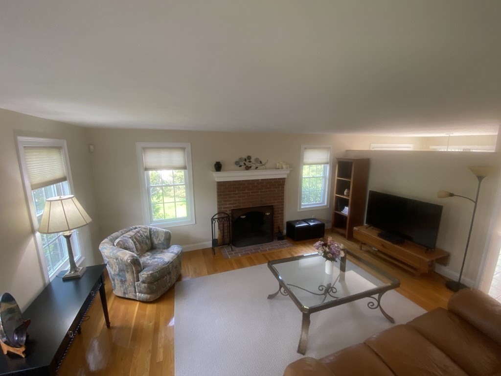 5 Richards Avenue Rutland, MA 01543 - Photo 3 of 42 Gallery Image 3