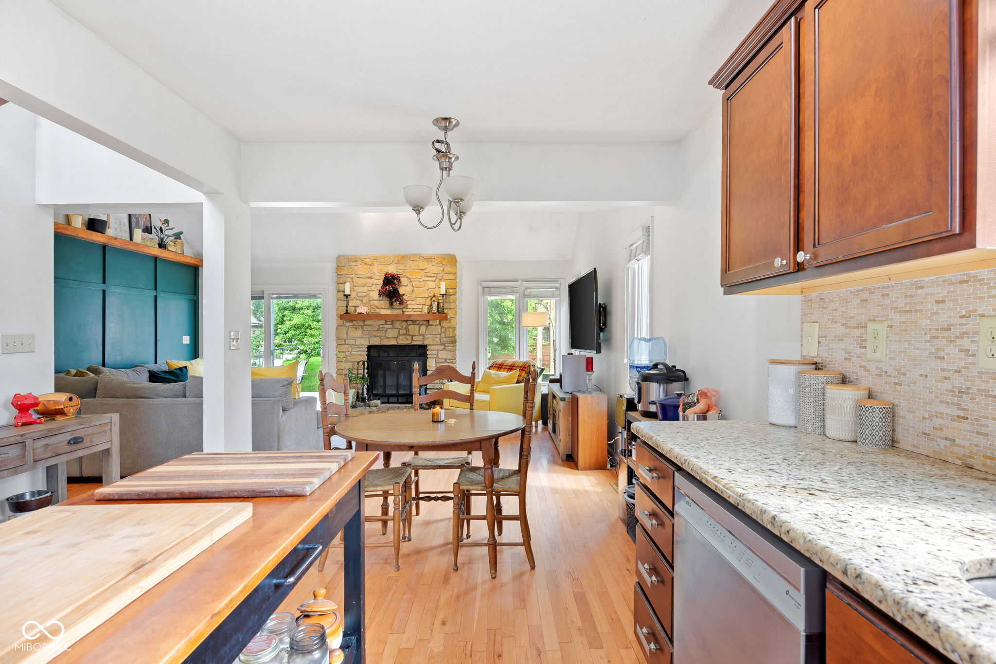 7814 Hampton Place Fishers, IN 46038 - Photo 16 of 38