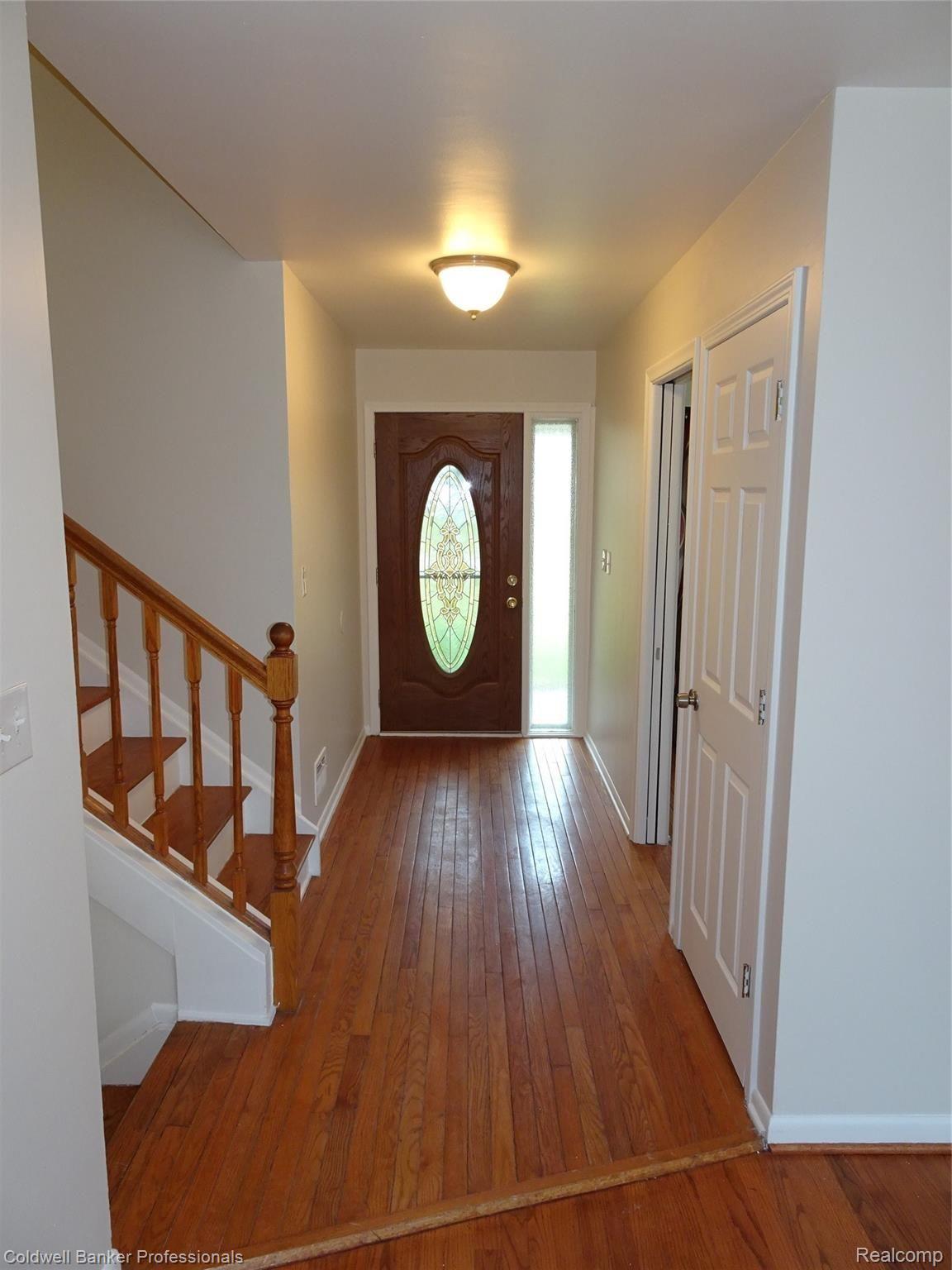 32015 Farmersville Road Farmington, MI 48334 - Photo 7 of 57 DSC05215.JPG