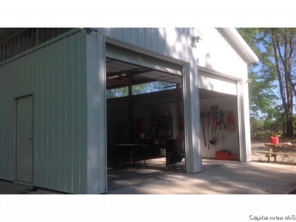 1160 Union Grove Avenue Greenville, IL 62246 - Photo 2 of 11