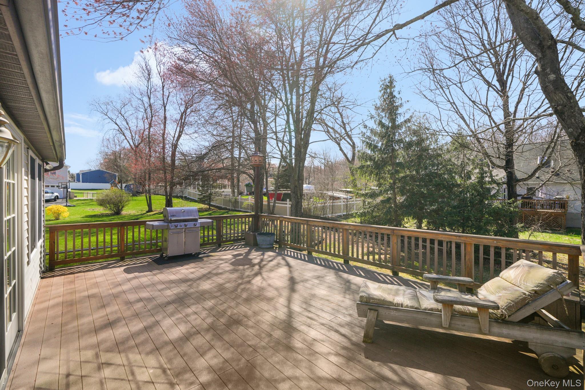 68 Meadow Sweet Road Cortlandt Manor, NY 10567 - Photo 36 of 42