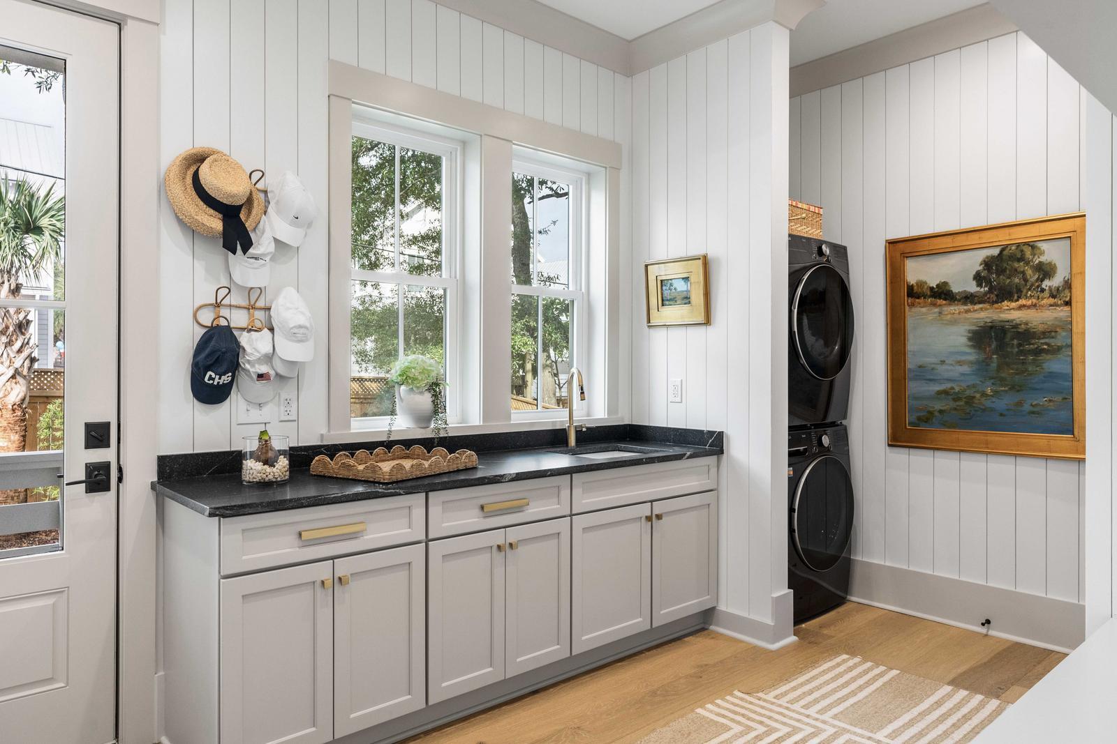 452 Morrison Street Mount Pleasant, SC 29464 - Photo 27 of 61 Laundry/ Drop Zone