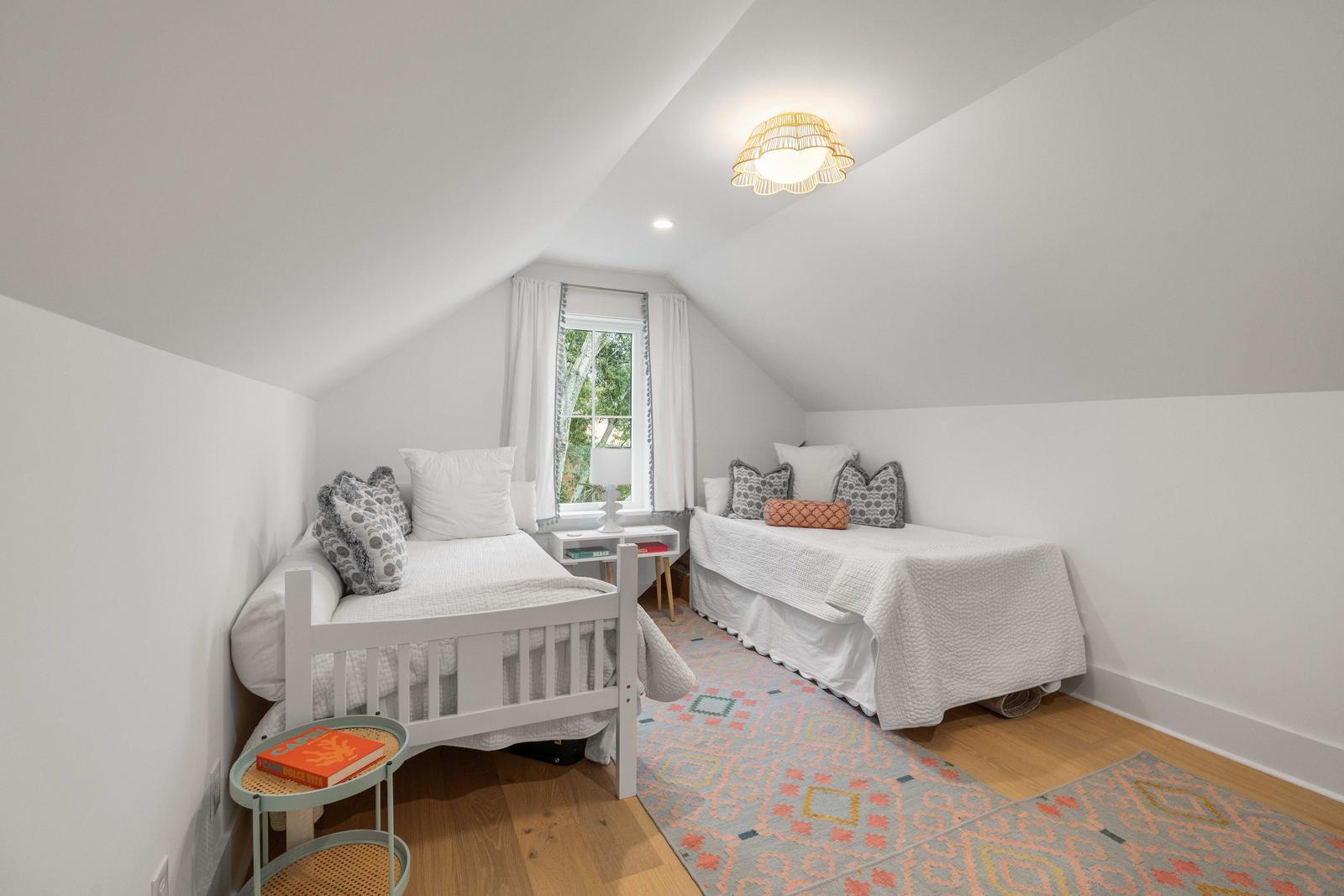 452 Morrison Street Mount Pleasant, SC 29464 - Photo 57 of 61 3rd Floor Guest Room