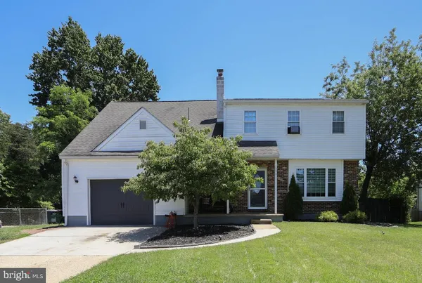 $415,900 | 606 Eastwood Drive, Glendora, NJ 08029