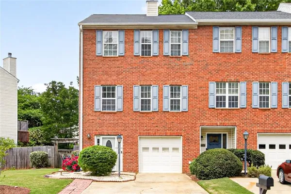 $340,000 | 2484 Stonegate Drive, Acworth, GA 30101