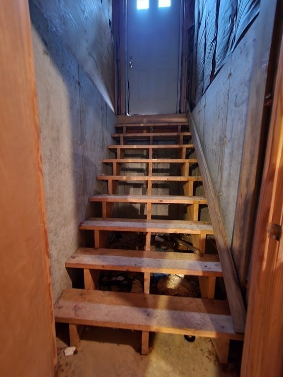 170 Farnsworth Road Templeton, MA 01468 - Photo 33 of 36 Gallery Image 33