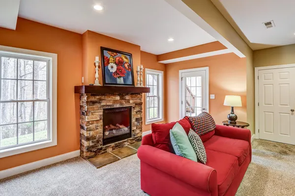 $869,900 | 105 Bethel Park Drive, Lynchburg, VA 24503