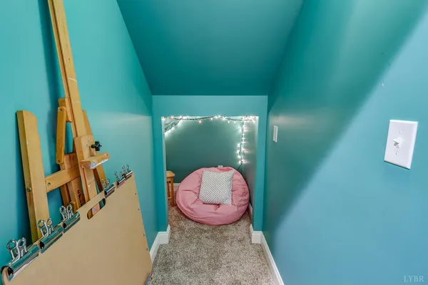 $869,900 | 105 Bethel Park Drive, Lynchburg, VA 24503