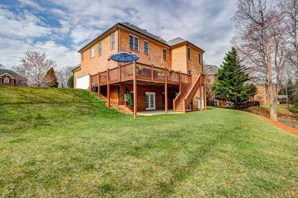 $869,900 | 105 Bethel Park Drive, Lynchburg, VA 24503