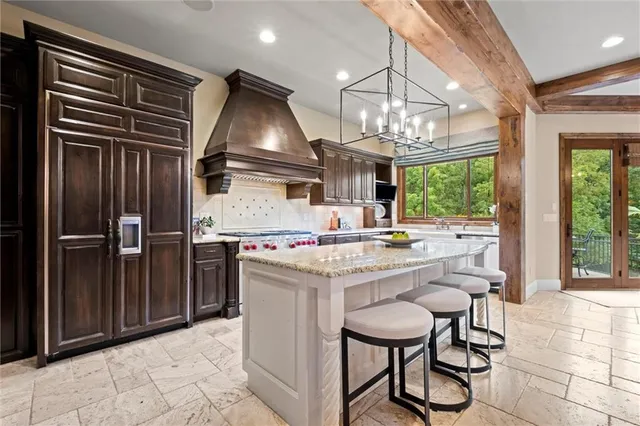 $2,995,000 | 4555 West 186th Street, Stilwell, KS 66085