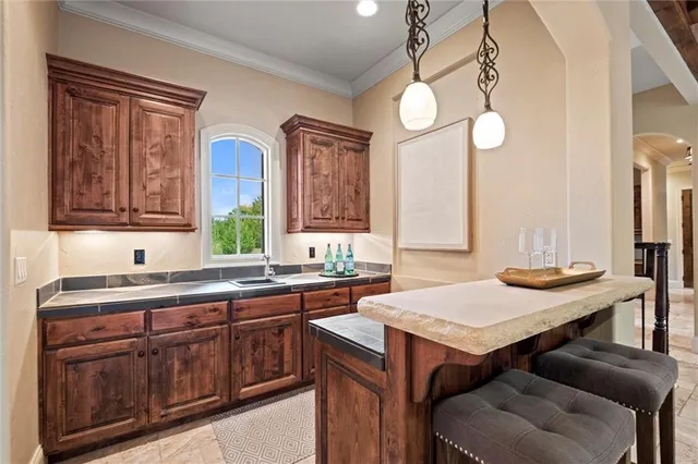 $2,995,000 | 4555 West 186th Street, Stilwell, KS 66085