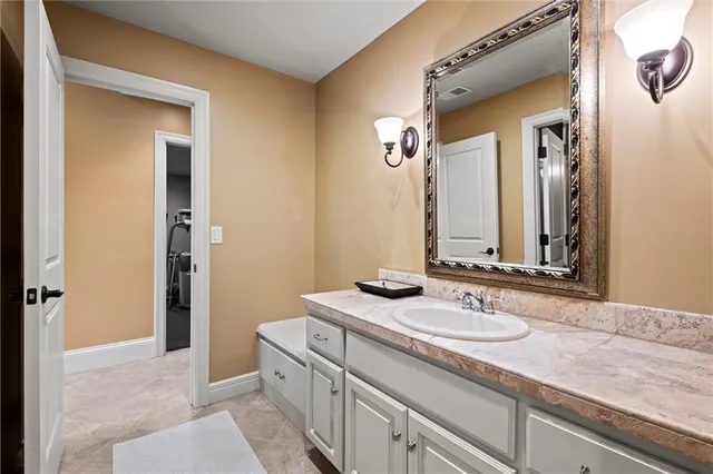 $2,995,000 | 4555 West 186th Street, Stilwell, KS 66085