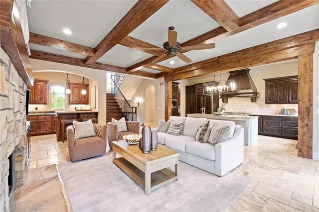 $2,995,000 | 4555 West 186th Street, Stilwell, KS 66085