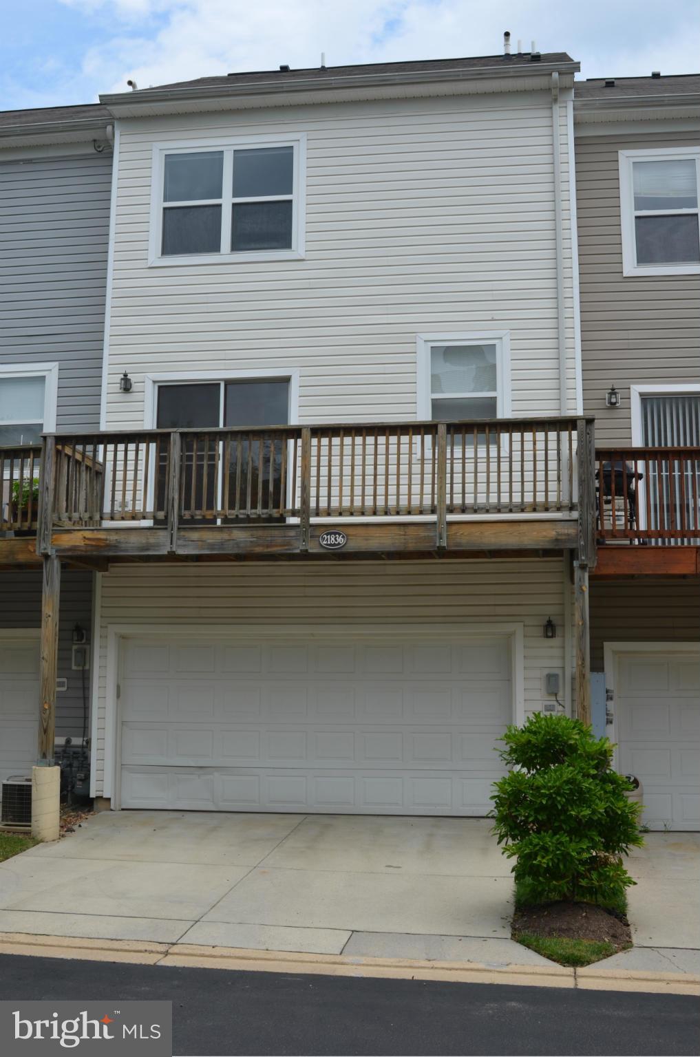 21836 Jarvis Square Ashburn, VA 20147 - Photo 7 of 7 Exterior (Rear)