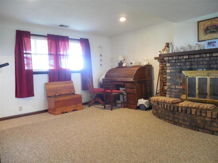 7496 Albany Road Erie, IL 61250 - Photo 5 of 16