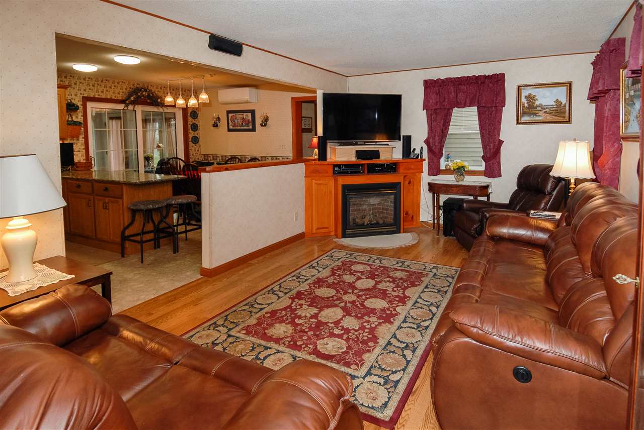 197 Old Dover Road Rochester, NH 03867 - Photo 12 of 36