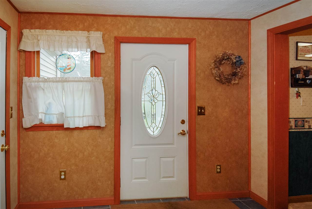 197 Old Dover Road Rochester, NH 03867 - Photo 5 of 36