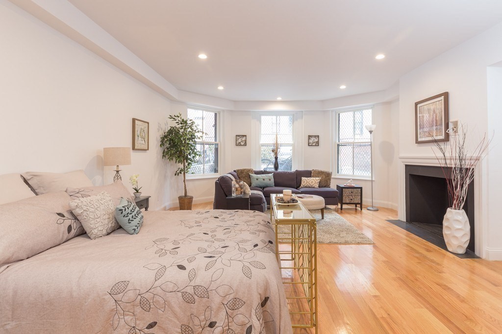 61 Commonwealth Avenue, Unit 2 Boston, MA 02116 - Photo 7 of 11