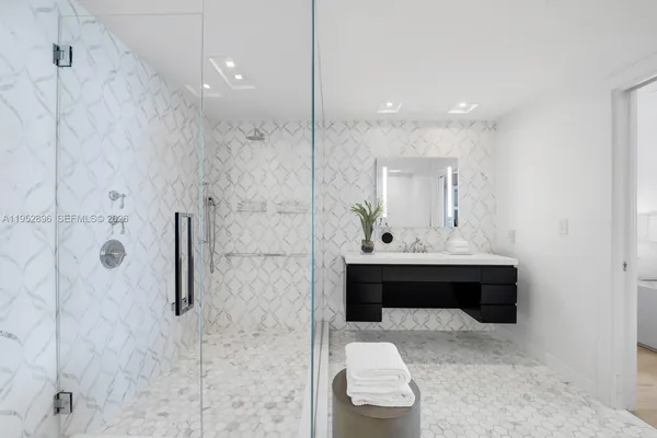 $6,200,000 | 3535 Hiawatha Avenue, Unit 403, Miami, FL 33133