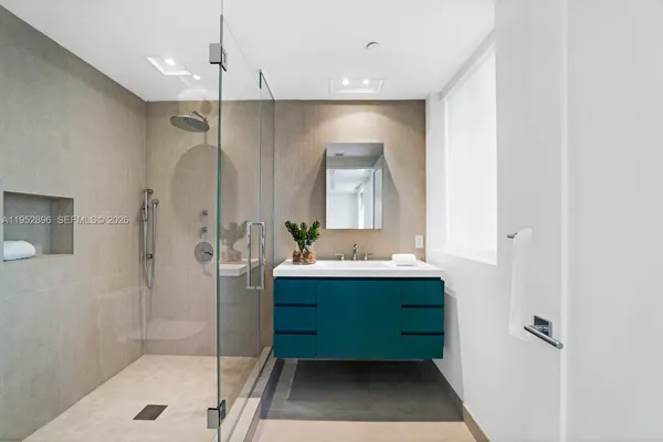 $6,200,000 | 3535 Hiawatha Avenue, Unit 403, Miami, FL 33133