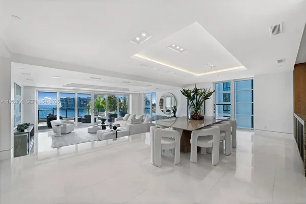 $6,200,000 | 3535 Hiawatha Avenue, Unit 403, Miami, FL 33133