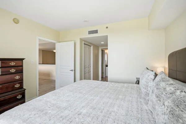 $209,000 | 300 South Duval Street, Unit 1510, Tallahassee, FL 32301
