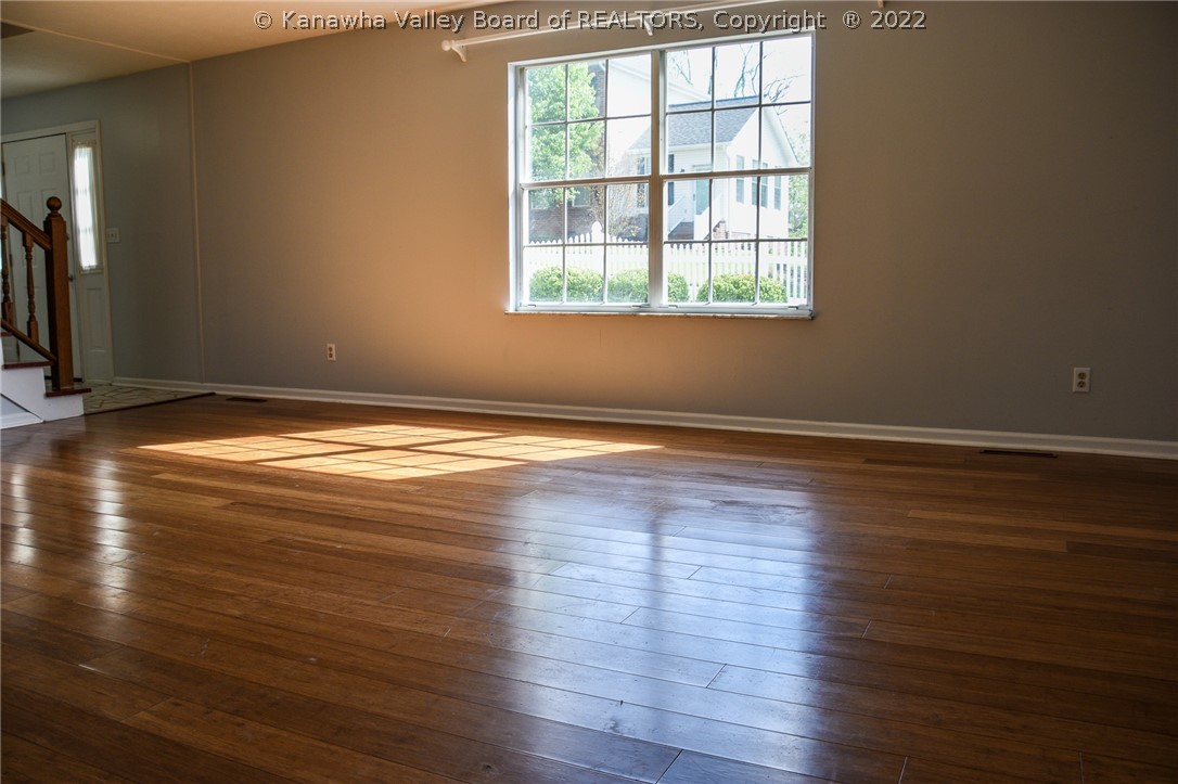 1780 Smith Road Charleston, WV 25314 - Photo 18 of 49 Gallery Image 18