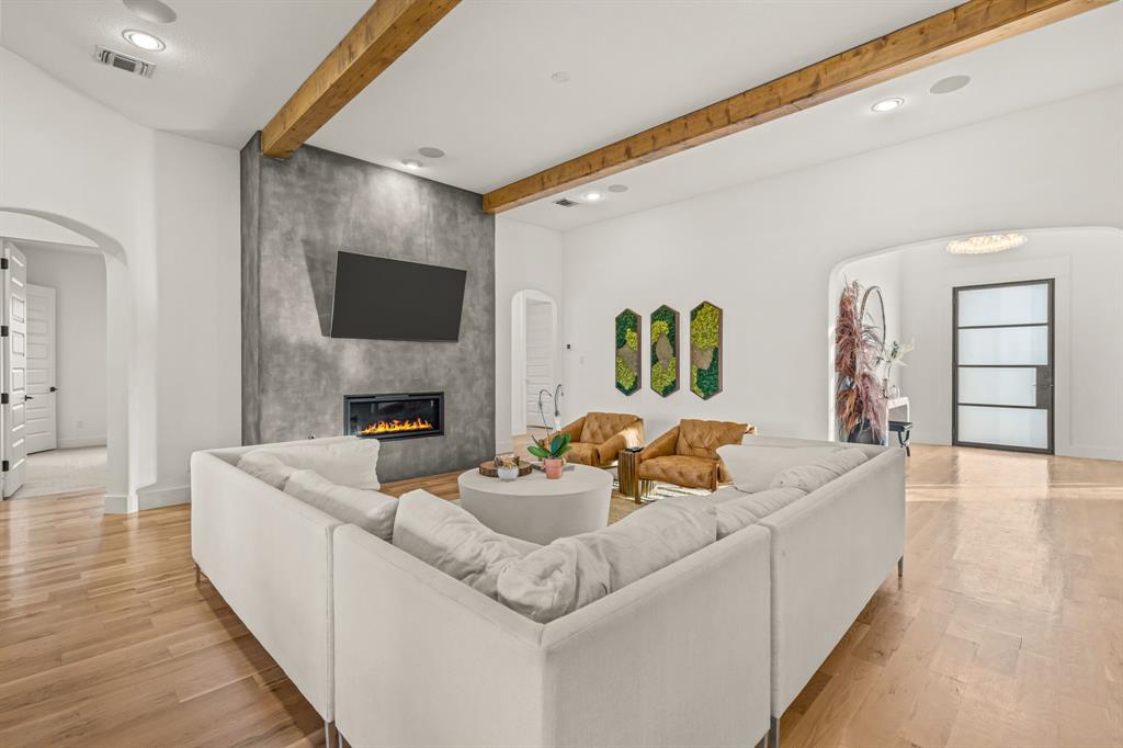 132 Aledo Ridge Road Fort Worth, TX 76126 - Photo 8 of 40